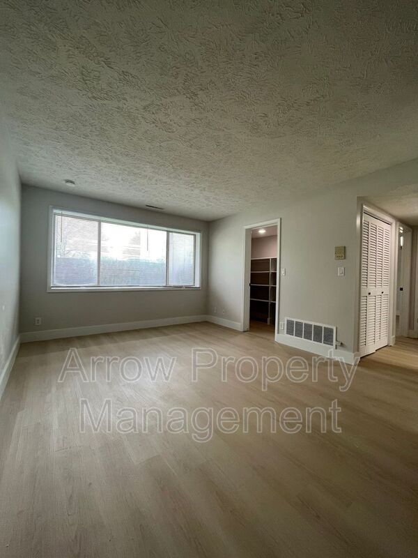 Foto del edificio - 3341 Holdrege St