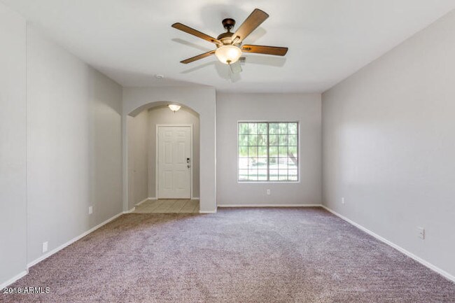 Building Photo - 3145 S Eugene