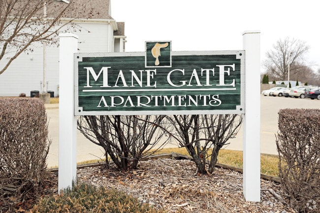 Entrance - Mane Gate Apartments