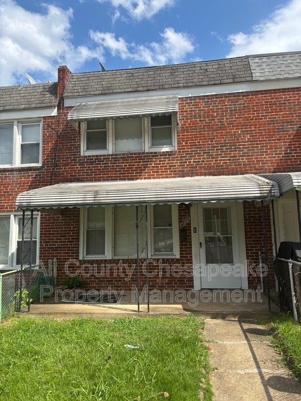 Building Photo - 2825 Eastshire Dr