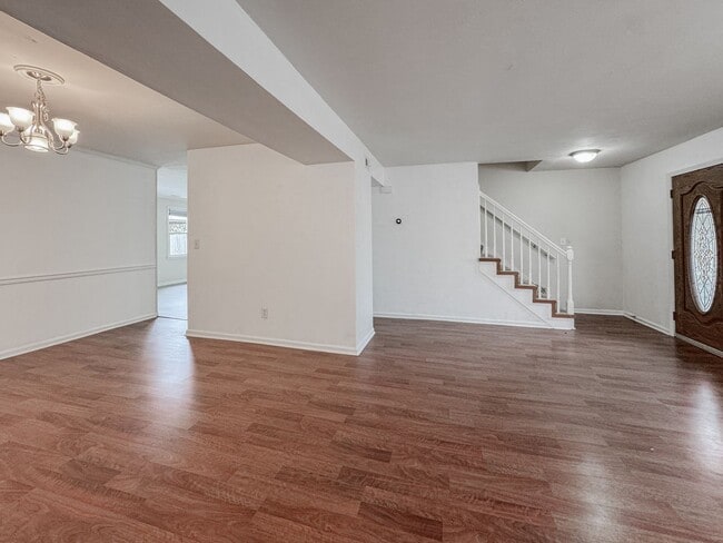 Building Photo - 3901 Quartz Ln