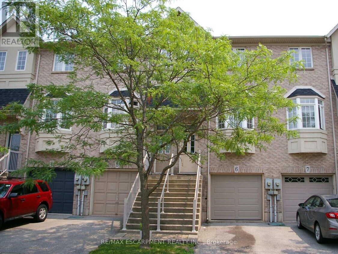 Primary Photo - 5080-5080 Fairview St