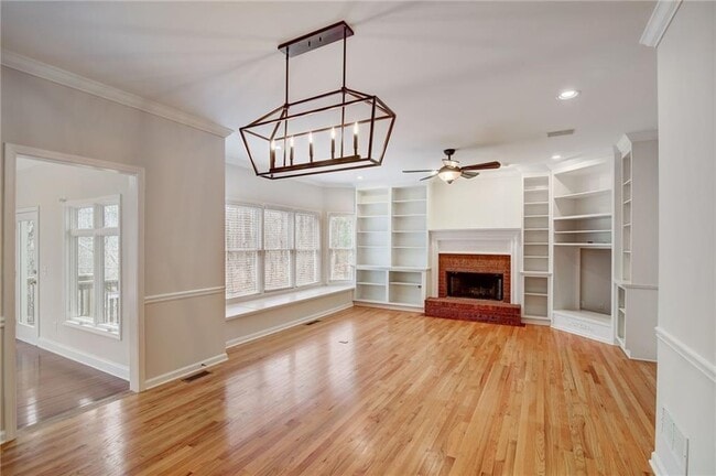 Building Photo - 2740 Stonehill Way