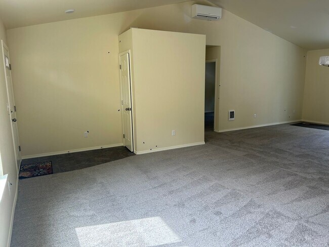 Foto del edificio - Brand New Home