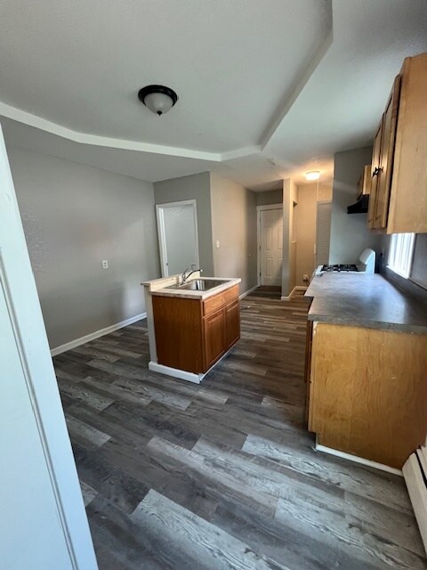 Building Photo - 103 Lounsbury St