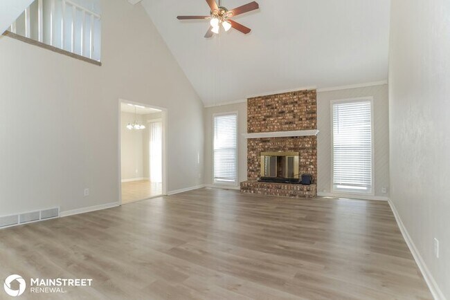 Foto del edificio - 14513 LAQUINTA DR, GRANDVIEW, MO 64030