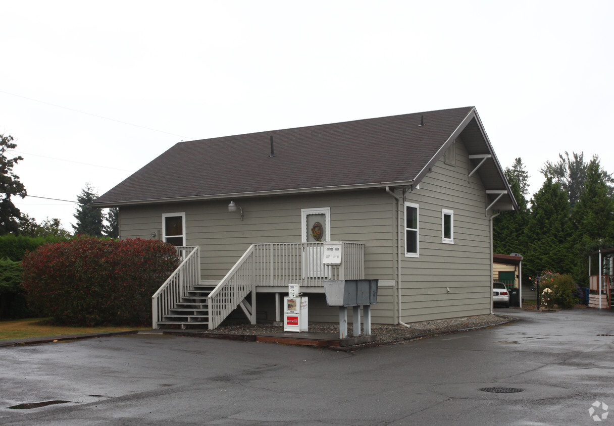 Building Photo - Horseshoe Acre Mobile Home Park