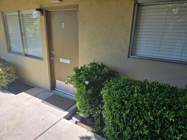 Foto del edificio - 3830 Watt Ave