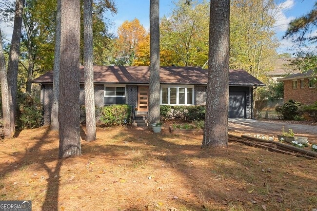 Photo - 2958 Harcourt Dr House