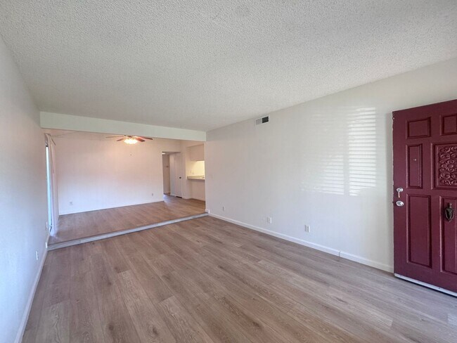 Foto del edificio - 7031-7033 Peachtree Ave