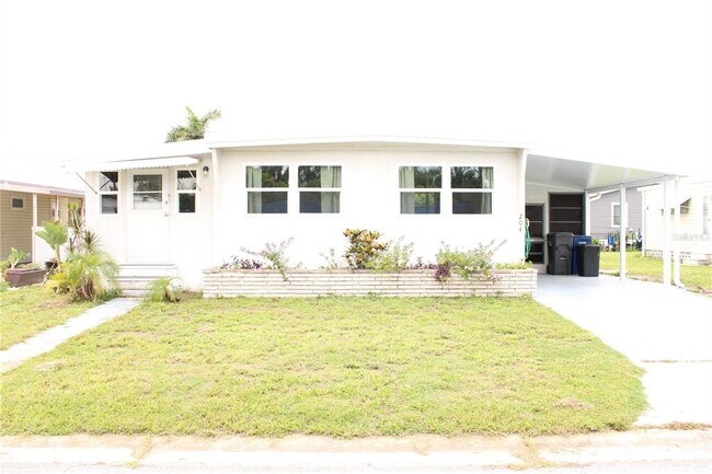 Foto del edificio - 204 50th Ave Dr W
