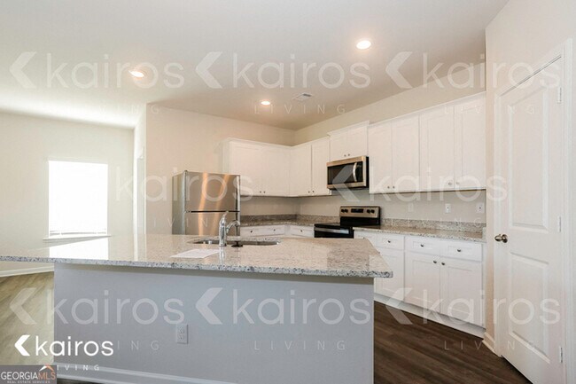 Foto del edificio - 7008 Pinehurst Way N