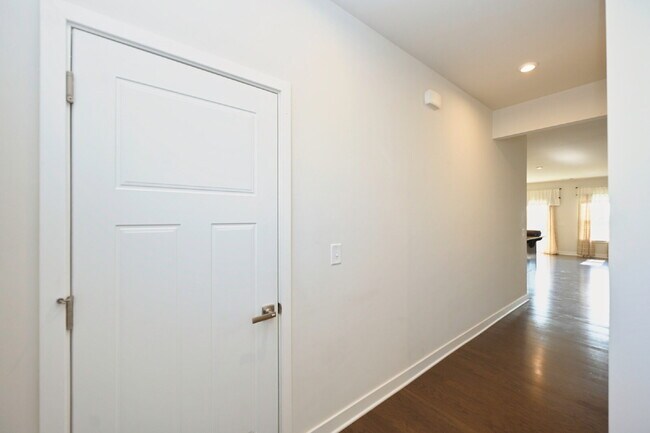 Foto del edificio - Rent to Own Option - Beautiful, like new 3BR/2.5BA townhouse in Goodlettsville