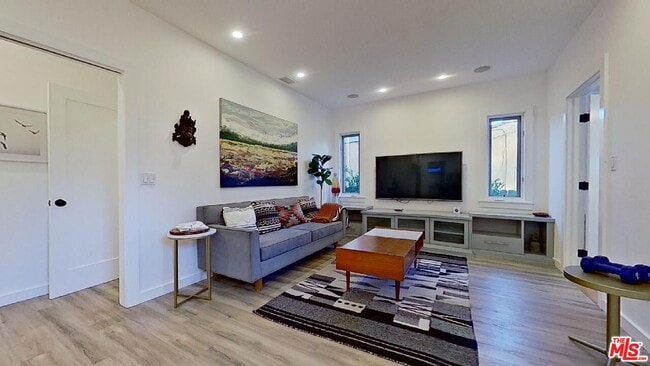 Foto del edificio - 2229 Oak Glen Pl