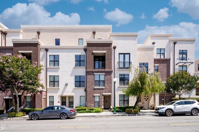 Building Photo - 127 W Colorado Blvd