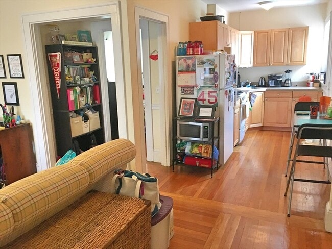 Foto del edificio - 592 Washington St