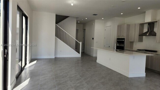 Building Photo - 8119 NW 42nd St