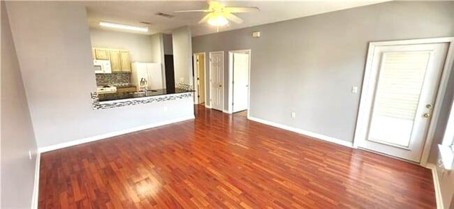 Building Photo - One Bedroom Rental