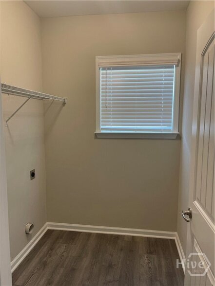 Foto del edificio - 102 Reese Way