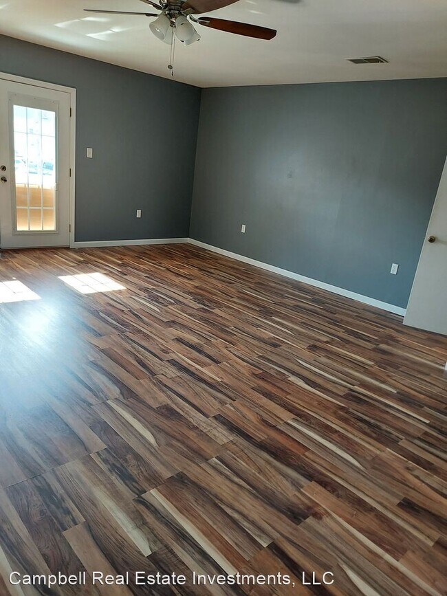 Building Photo - 3 br, 4 bath House - 933 N New St