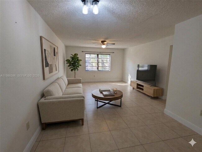 Foto del edificio - 4050 NW 135th St