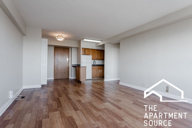 Building Photo - 4180 N Marine Dr