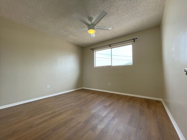 Foto del edificio - 2939 S Bronson Ave