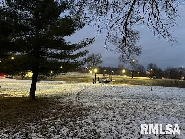 Building Photo - 320 N Saratoga St