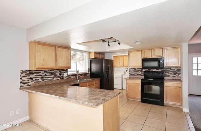 Building Photo - 617 E Calle Bolo Ln
