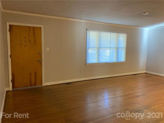 Building Photo - 446 Fieldstone Rd