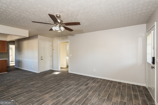 Building Photo - 105 Pemberton Pl