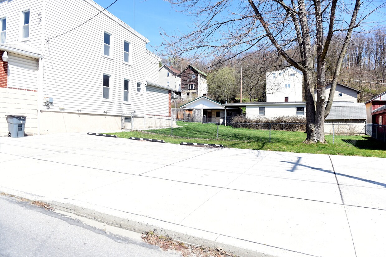Primary Photo - 2312 18th st