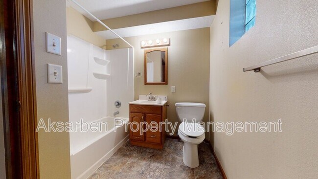 Building Photo - 2776 33rd Ave