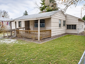 Building Photo - 1204 E Bismark Ave