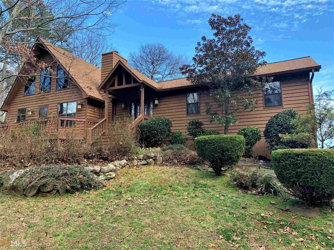 Foto principal - 855 Laurel Ridge Rd