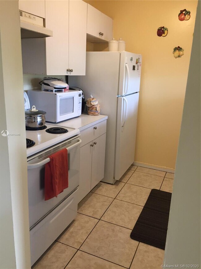 Foto del edificio - 8006 SW 149th Ave