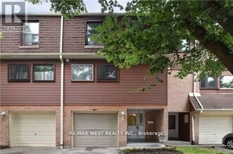 Building Photo - 120 Murison Blvd