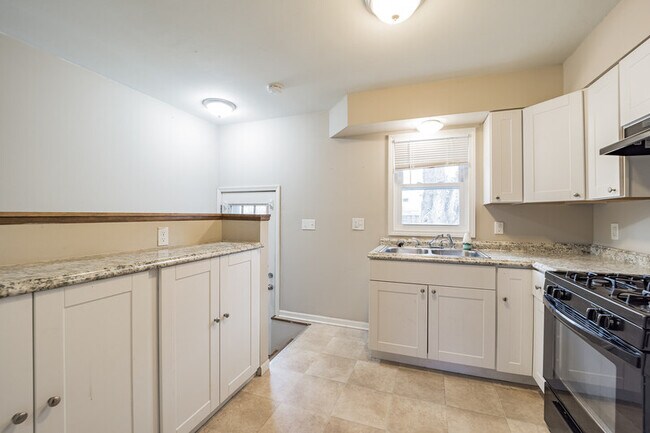 Foto del edificio - 8331 3rd Ave S