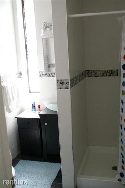 Primary Photo - 213 W 28th St