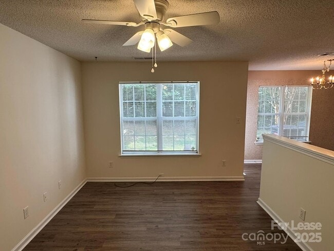 Building Photo - 8419 Southgate Commons Dr