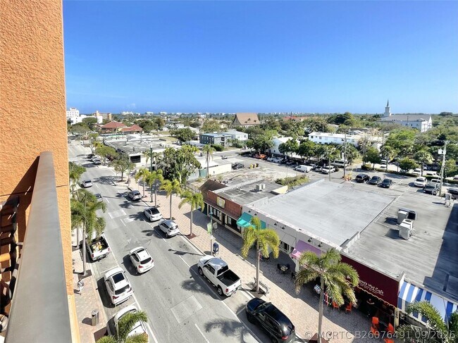 Foto del edificio - 511 Lucerne Ave