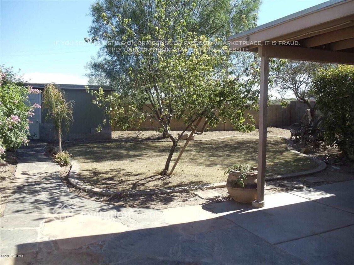 Foto del edificio - 3317 W Potter Dr