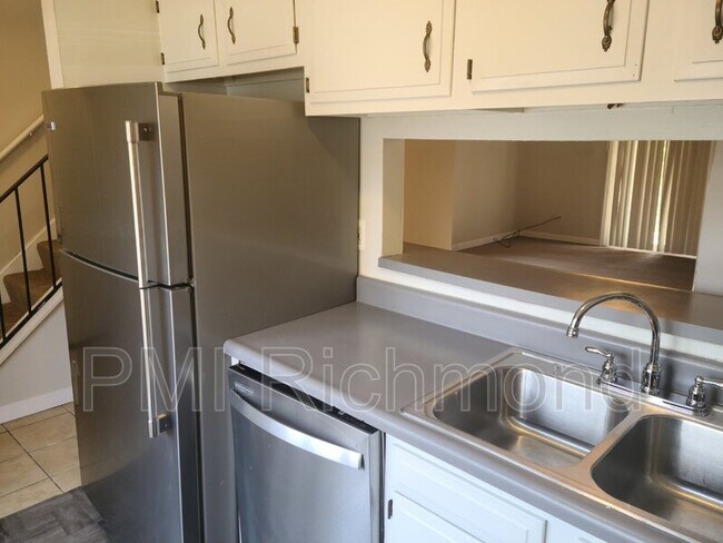 Building Photo - 442 Hickorywood Cir
