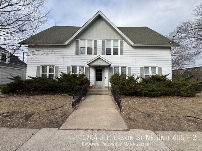 Building Photo - 1704 Jefferson St NE