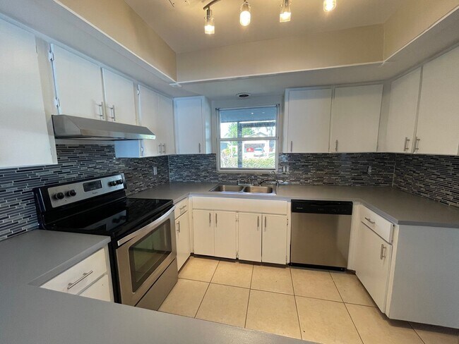 Photo - 1156 SW 43rd St Apartment