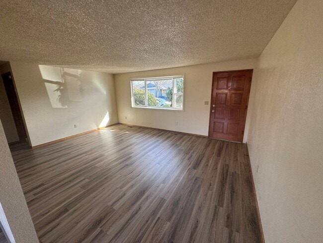 Building Photo - Jefferson Street Duplex