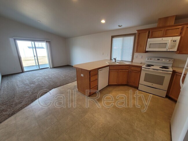 Building Photo - 6920 S W Terrace Dr