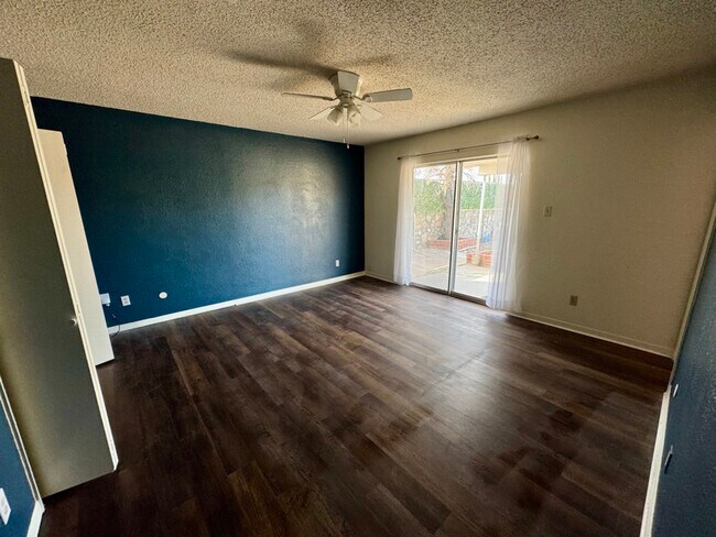 Foto del edificio - 6900 Escondido Dr