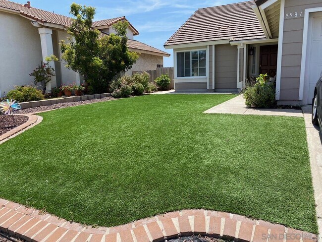 Foto del edificio - 9581 Pipilo St