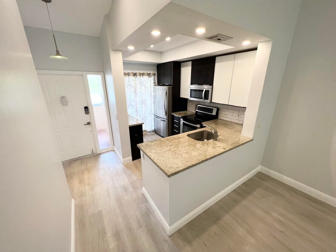 2281 SW 15th St Unit 148, Deerfield Beach, FL 33442 Condo for Rent in